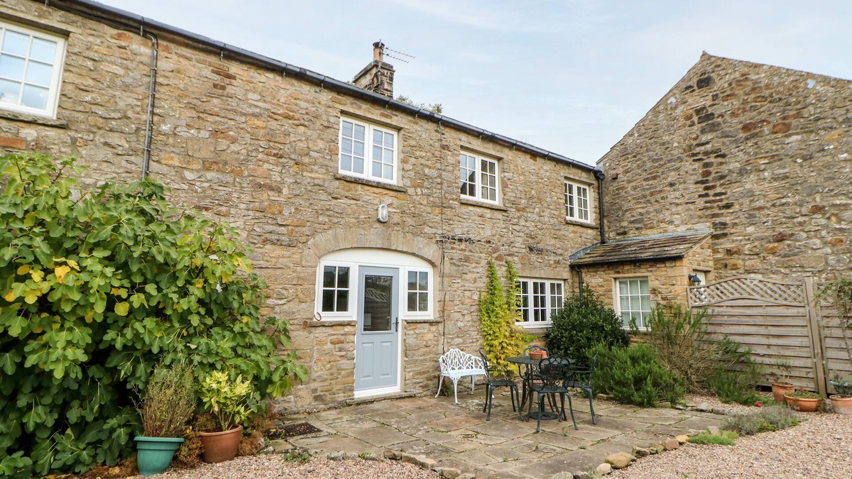Leyburn Cottage | COVERDALE COTTAGE, family friendly in Carlton-In-Coverdale