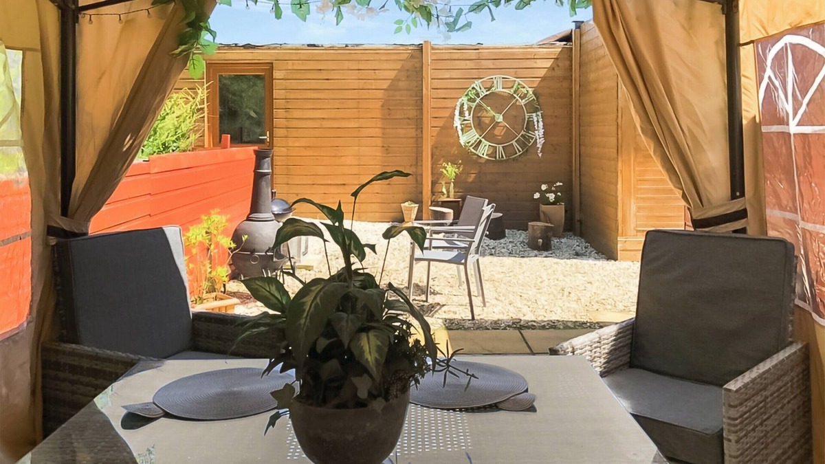 Kilkenzie Cottage | Cow Boy Cabin - UK47145