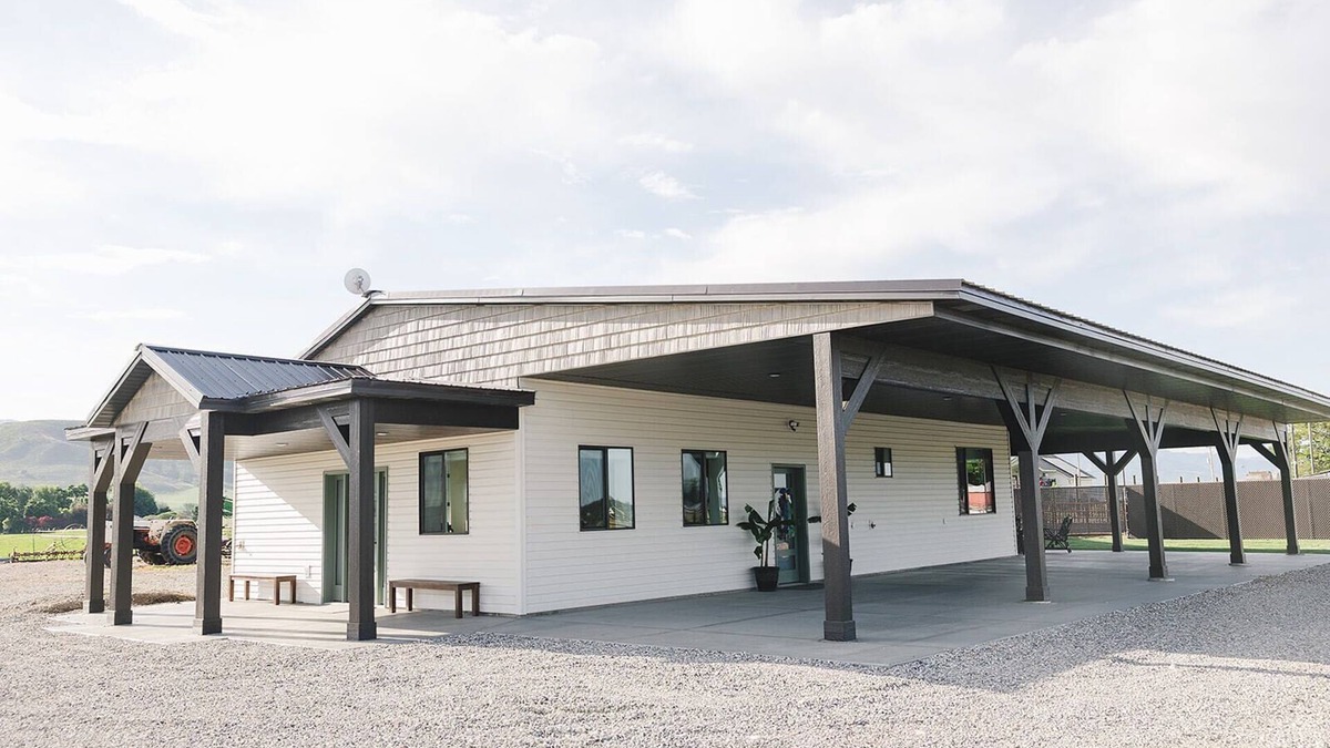 Preston Other | COW PALACE nExperience Rustic Charm and Tranquility at our Old Milk Barn.