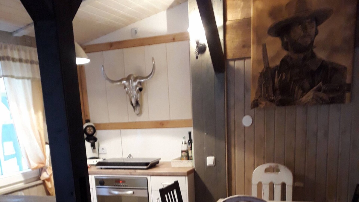 Windelsbach Apartment | Cowboy Cottage vacation apartment (43 sqm) with veranda and barbecue facilities