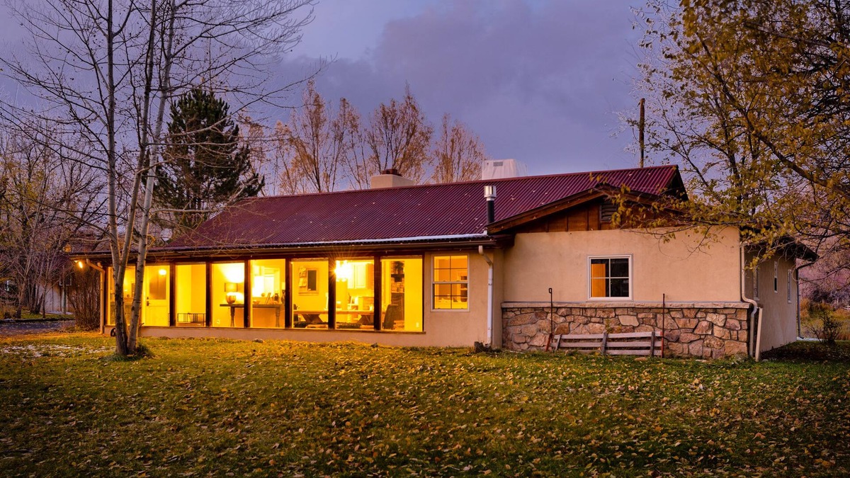 Glenwood Springs House | Cowboy Cottages - Cottage B
