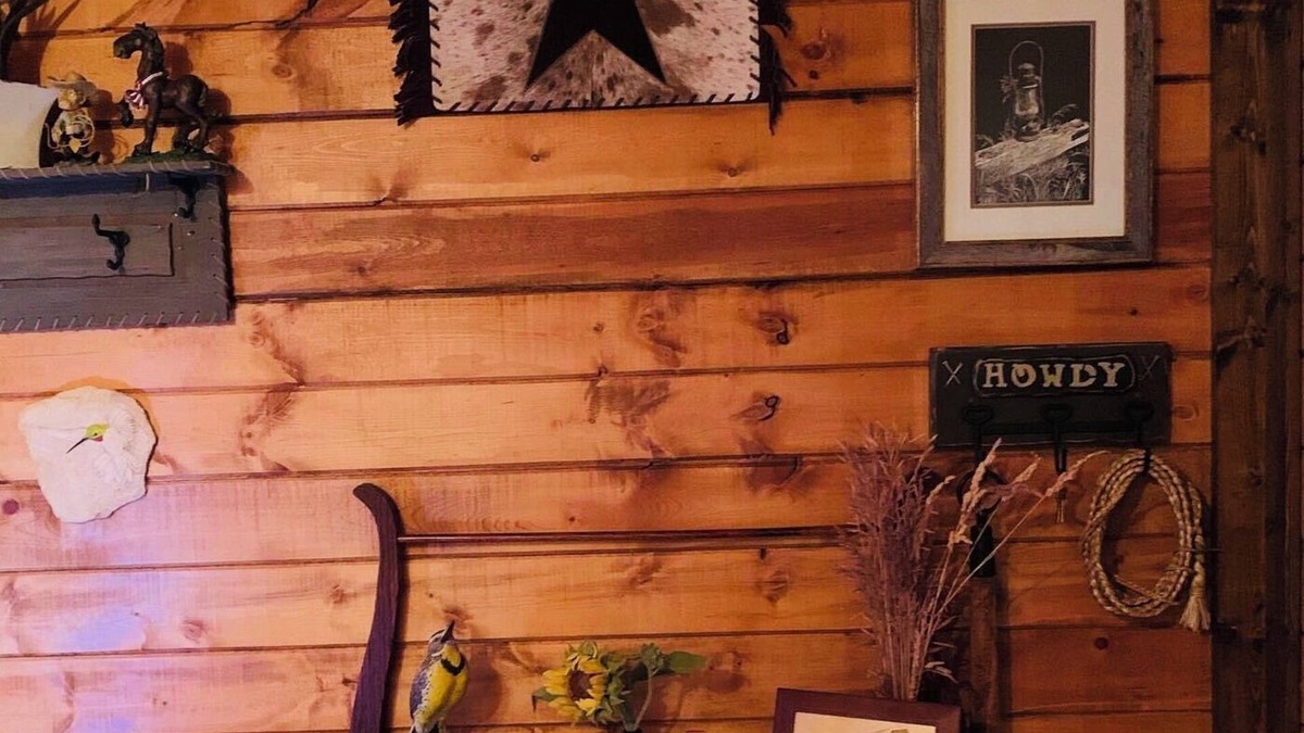 Millet Cabin | Cowboy Glamping - 1 room Bunkhouses for 2ppl