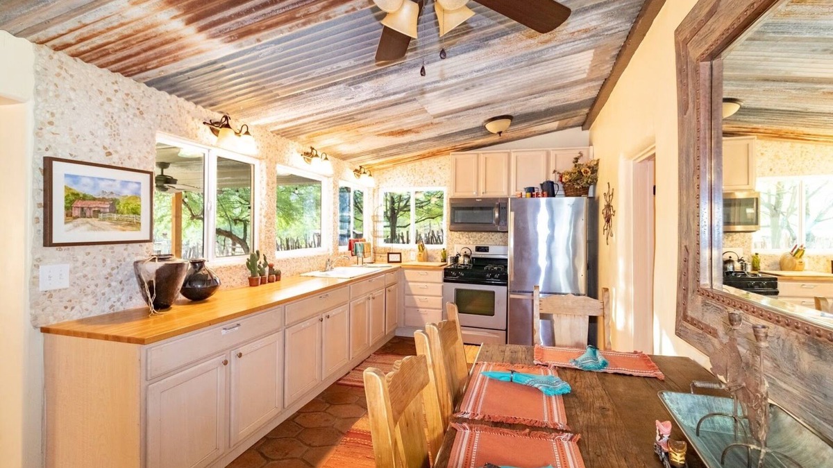 Kearny House | Cowboy House on a Historical Cattle Ranch