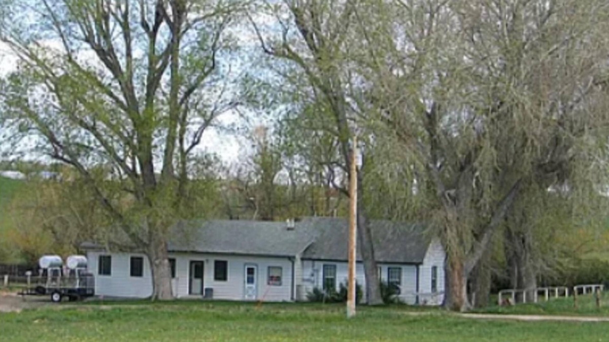 Sheridan Other | Cowboy quaint 2 bedroom 1 Unit of farmhouse duplex. Near Sheridan Horse Property