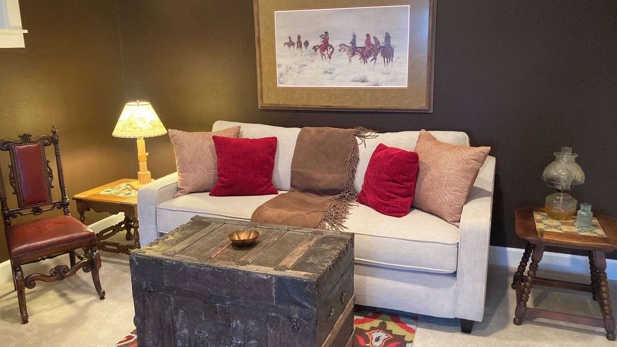Jacksonville Apartment | Cowgirl Craftsman - Private Suite Upstairs - 2 blocks Historic Downtown J'ville