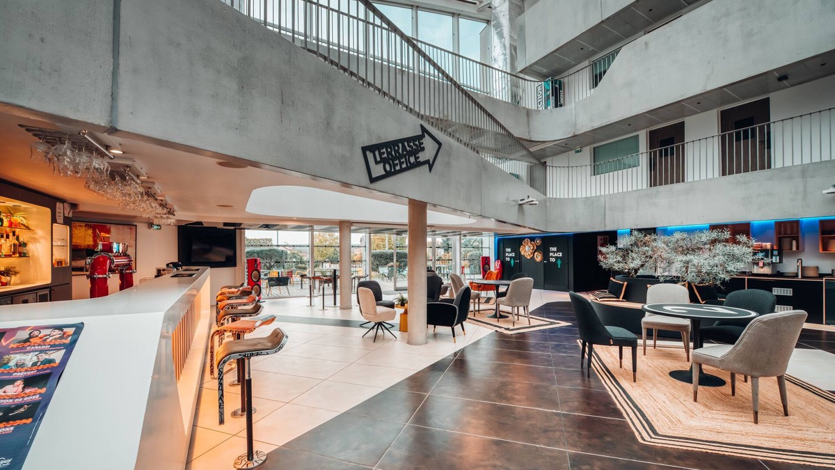 Cergy House | Cowool Cergy