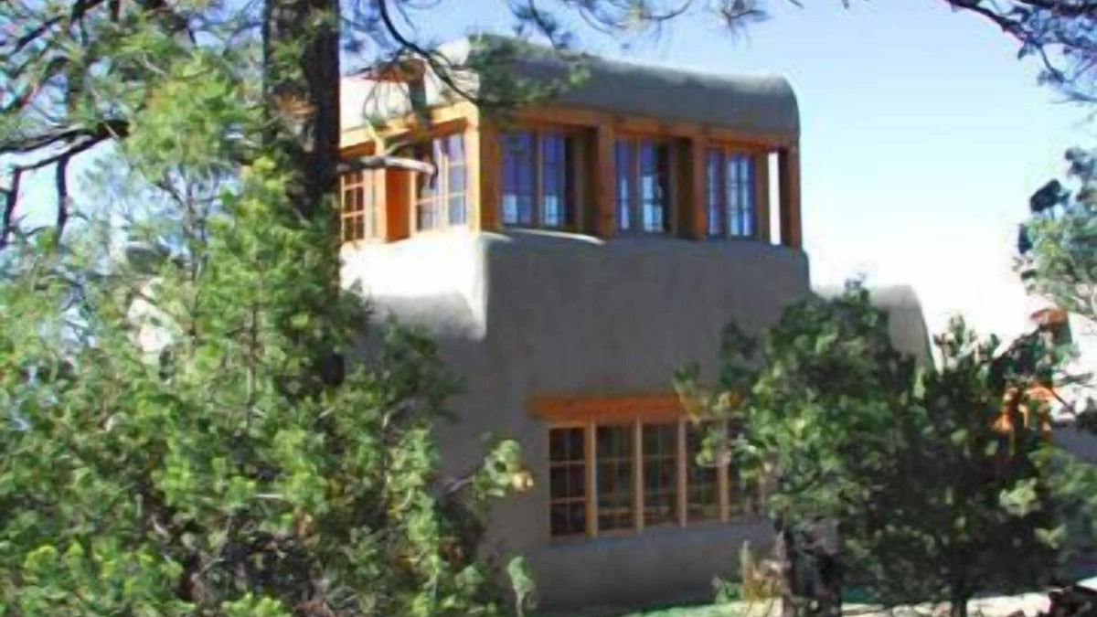 Valdez House | Coyote Mountain cabin retreat, serene exclusive privacy in the tall pines