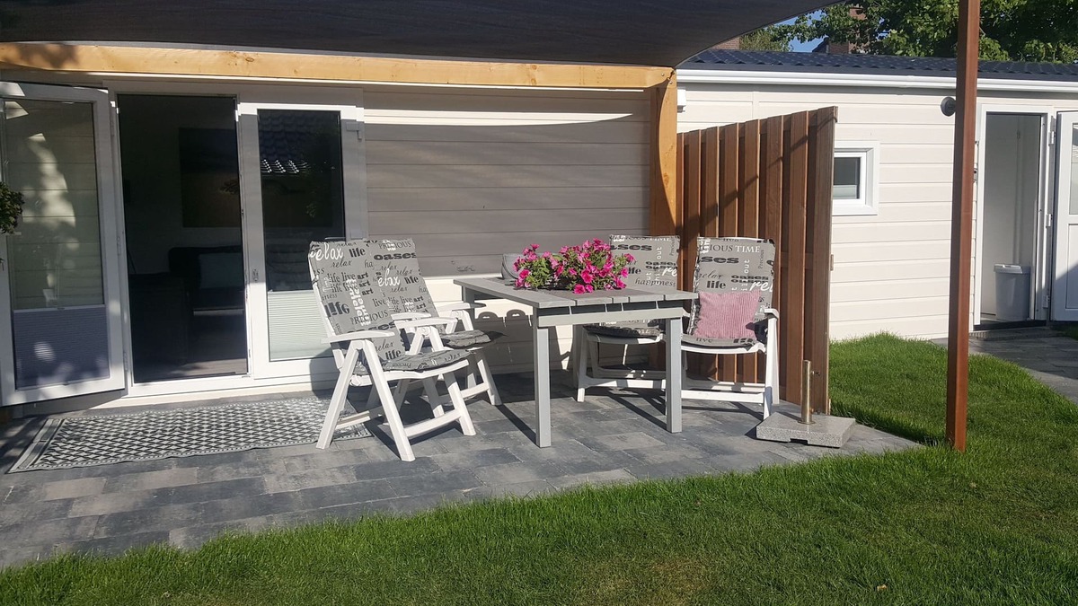Camperduin Ski Chalet | Cozy and new summer house a 5-minute walk from the beach and sea!