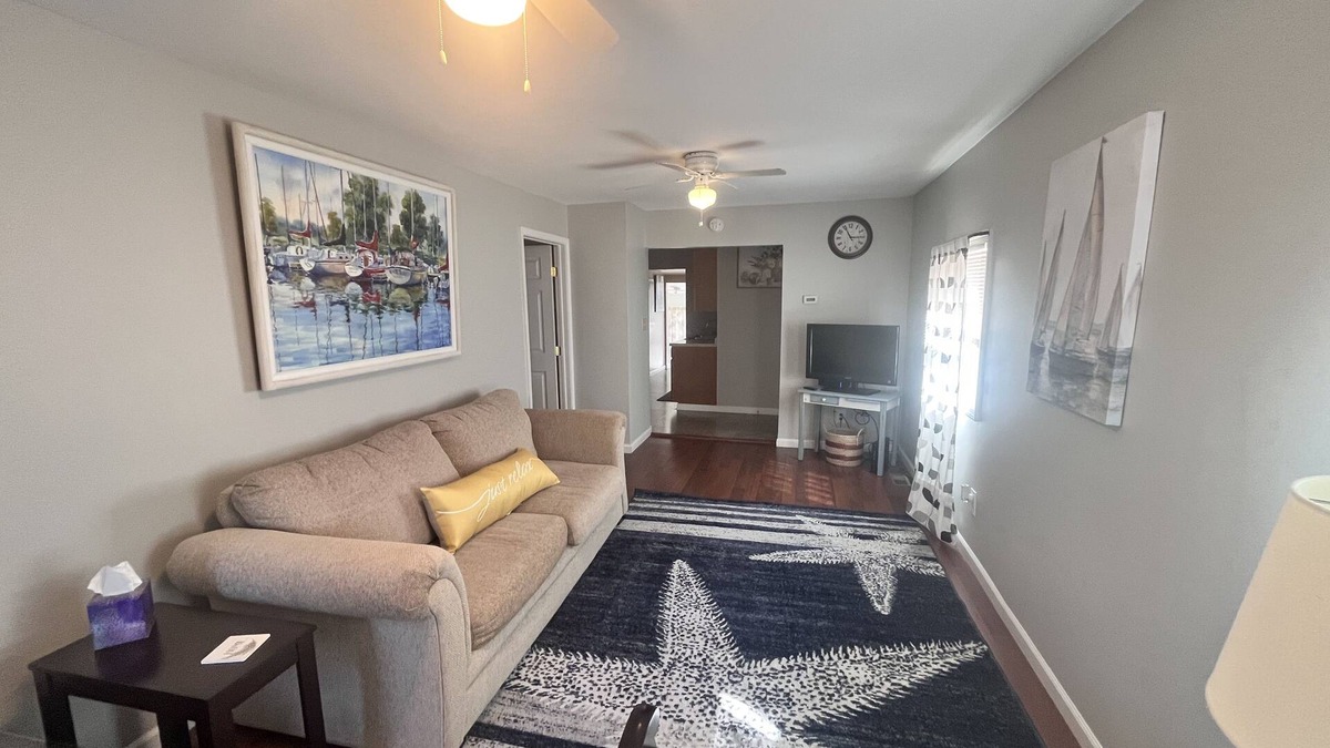 White Lake House | Cozy 2 bedroom house.within a hour to Lakes, Music venues, Historic Frankenmuth