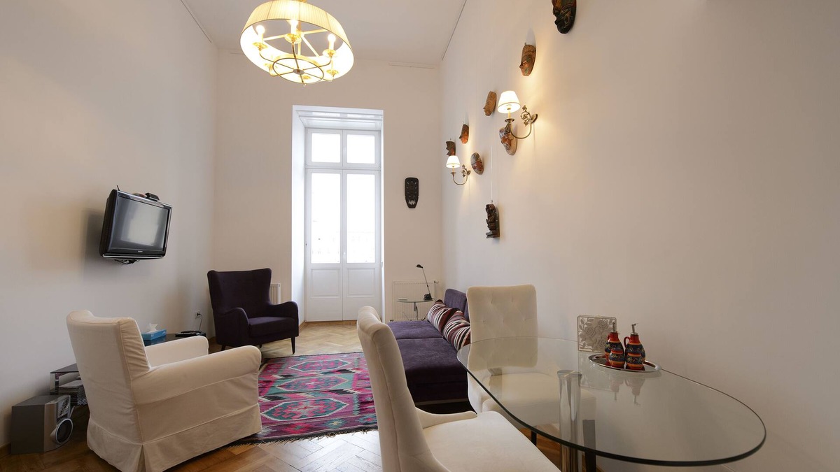 Brasov City Centre Apartment | Coziness & Style at Piata Sfatului
