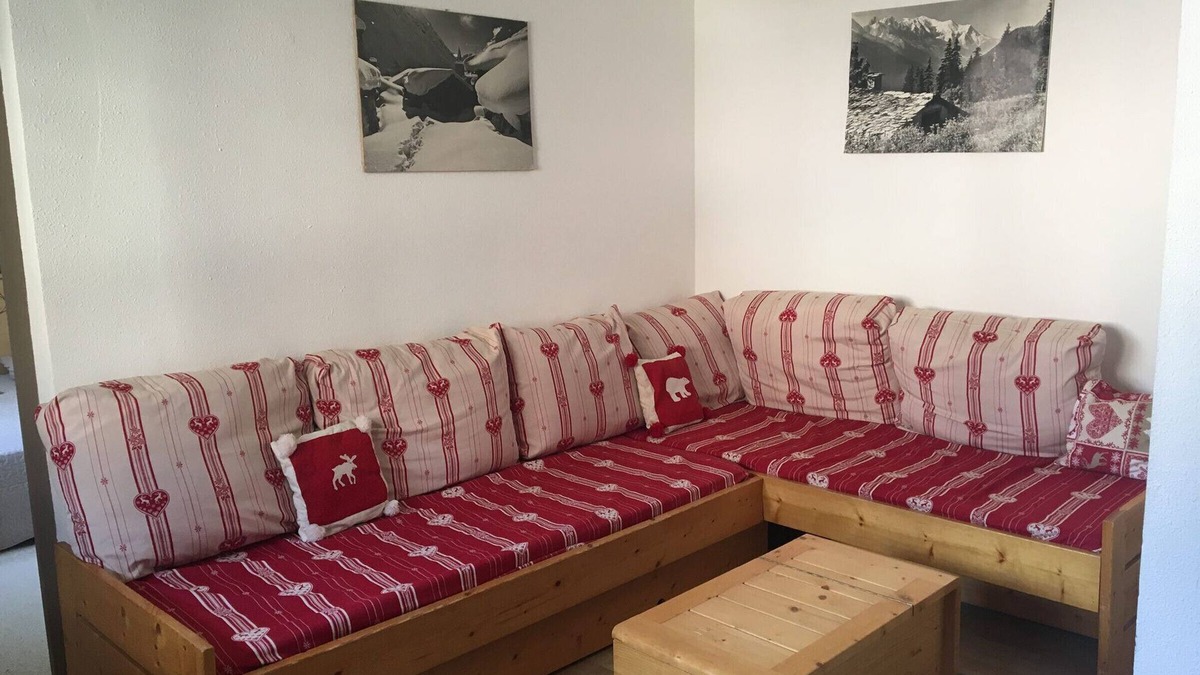 Val Cenis Apartment | Cozy 1-BR Apt in Val Cenis Lanslebourg, 300m from Slopes, Sleeps 4/5, Balcony & Garage