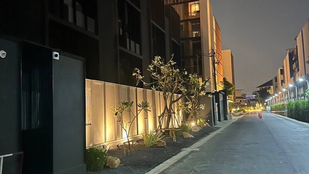 Wang Thonglang Condo | Cozy 1-bedYour Urban Escape: U-Charoen, Town in Town