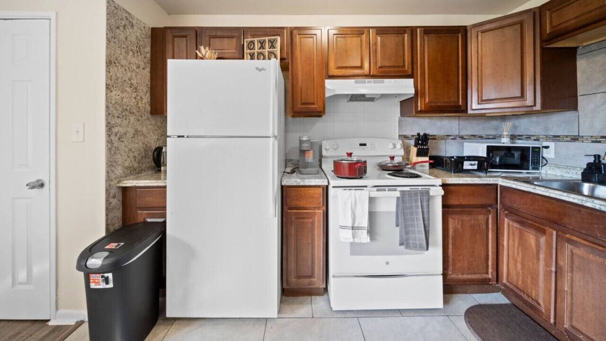 Ferndale Apartment | Cozy 1 Bd Apt minutes walking downtown Ferndale