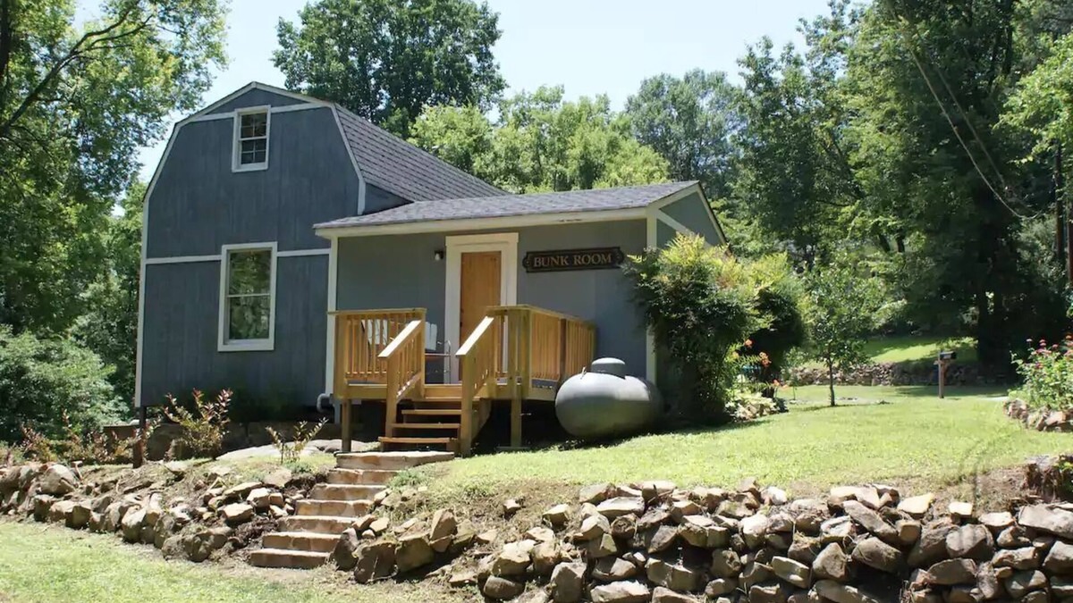 St. Elmo Improvement League Apartment | Cozy 1 bed suite, tucked away in the forest but only 4 miles from downtown!