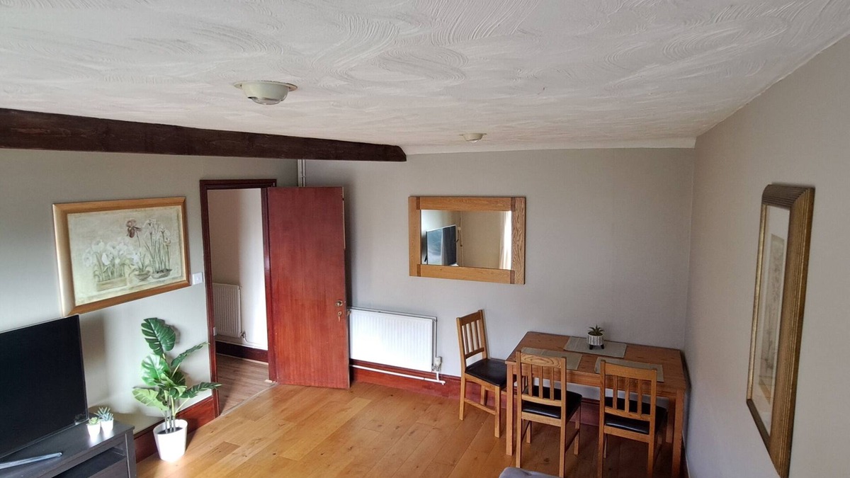 Yaxley House | Cozy 1 bed with countryside views near Peterborough