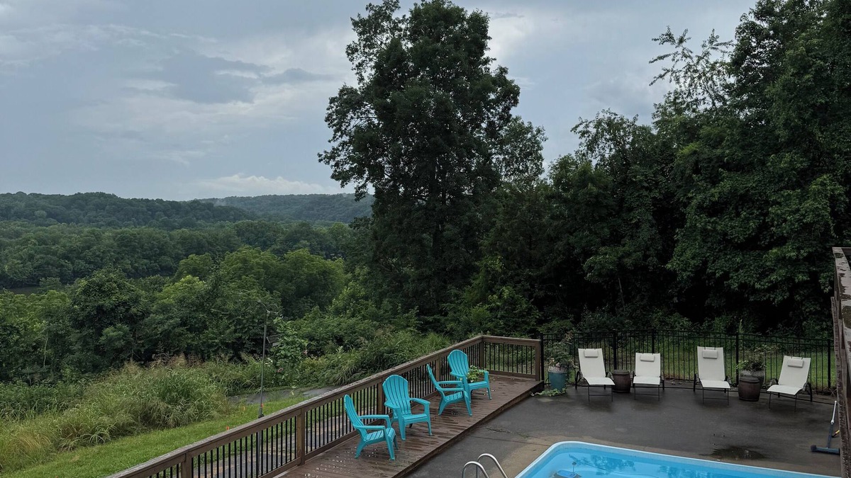 Cheatham County Apartment | Cozy 1-bedroom apartment on the river at Cheatham Dam
