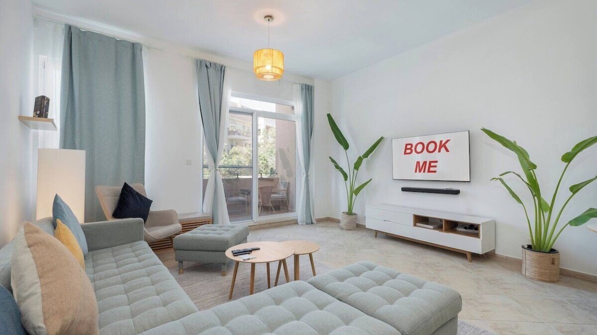Motor City Apartment | Cozy 1-Bedroom Apartment for 5 in Motor City!