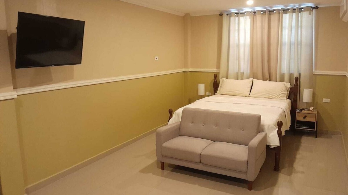 Georgetown Apartment | Cozy 1-bedroom apartment with AC, WiFi kitchen in the Capital City, Georgetown
