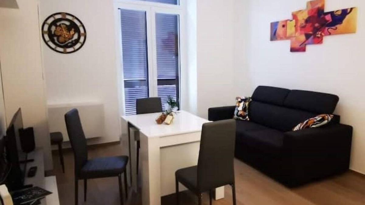 Triggiano Apartment | Cozy 1-bedroom apartment in charming Triggiano with WiFi, AC