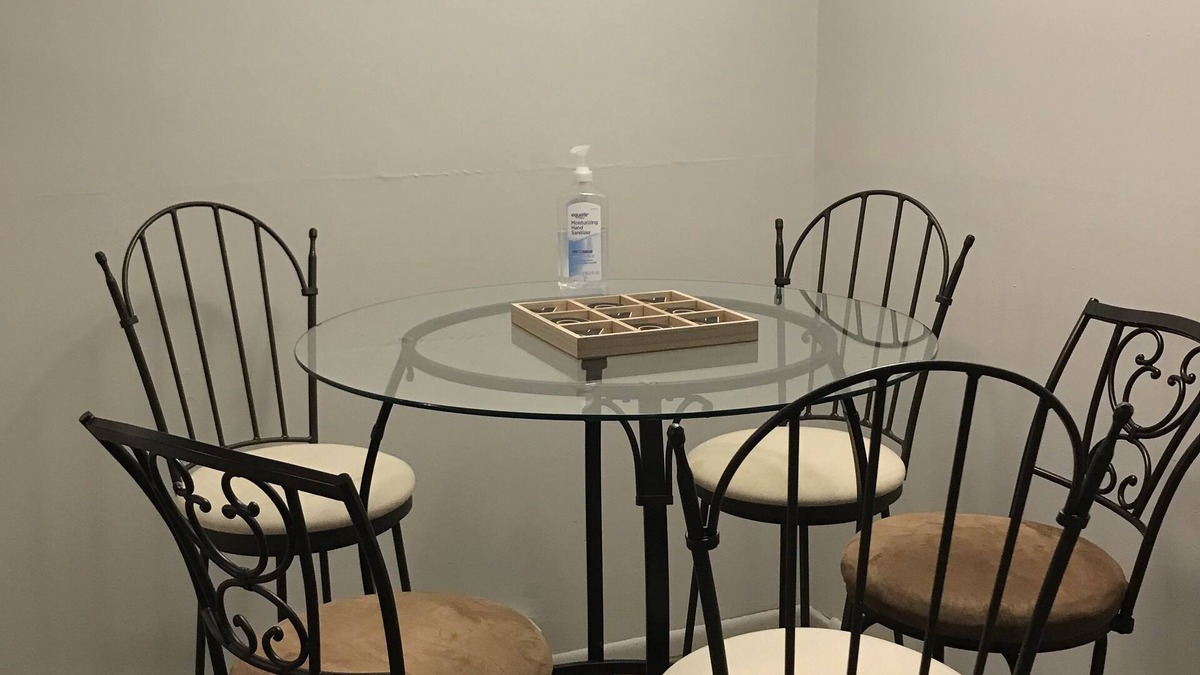 Byesville Apartment | Cozy 1 bedroom apartment ideal for long or short stays! Pet friendly w/side yard