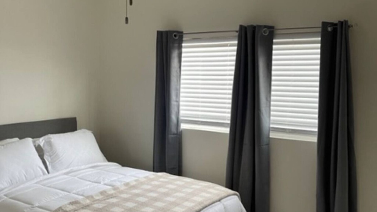 Inglewood Apartment | Cozy 1-bedroom apartment in marvelous Hawthorne near the SPACEX, LAX.