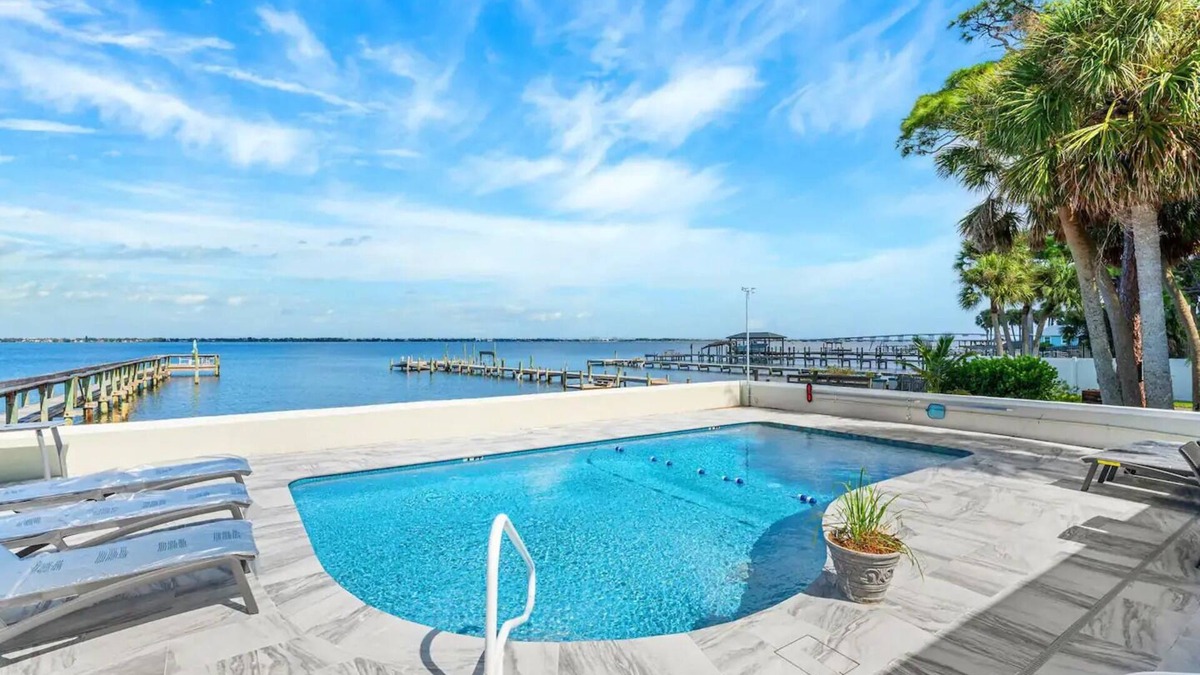 Tropic Apartment | Cozy 1-bedroom apartment in Melbourne on the Indian River. Newly Renovated