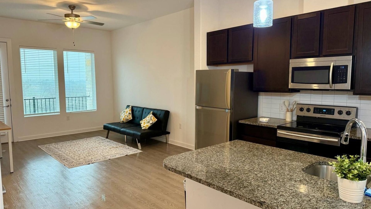 Leander Apartment | Cozy 1-bedroom apartment in tranquil Leander with WiFi, AC, fitness room