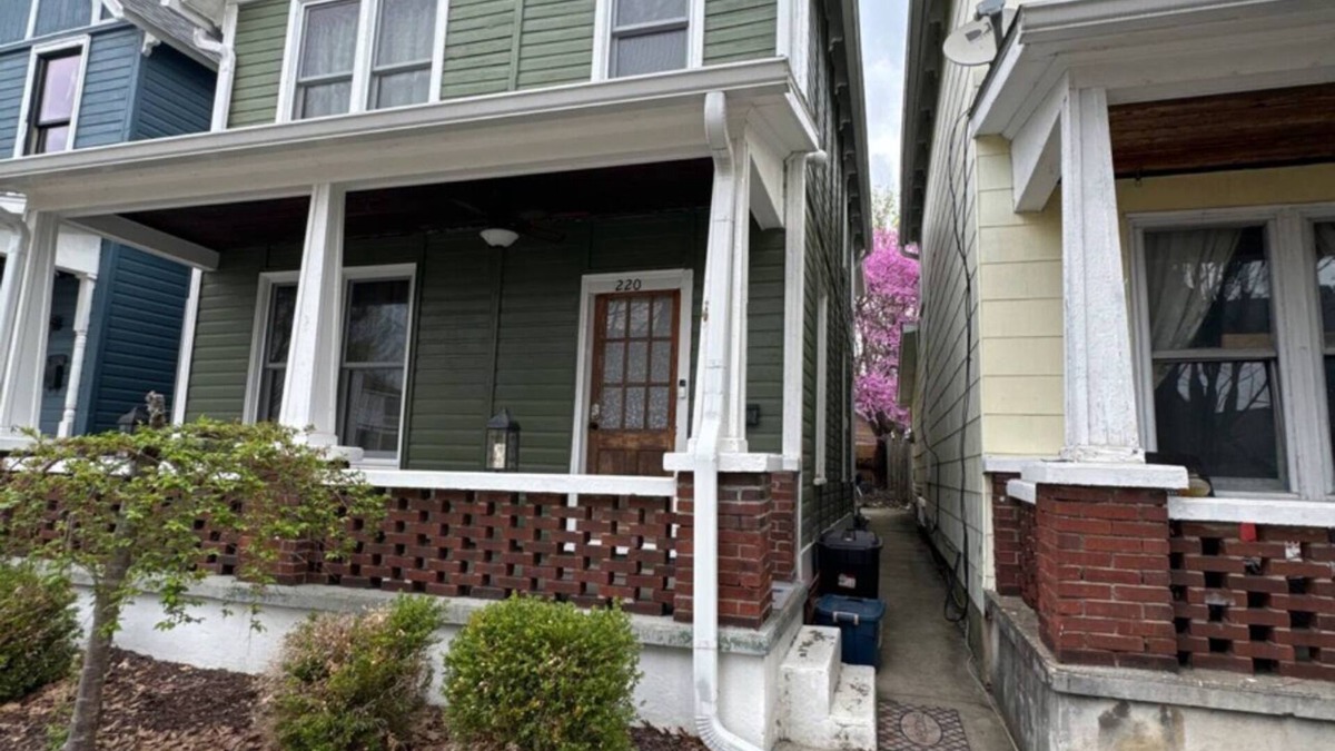 Madison Apartment | Cozy 1-bedroom apartment in fabulous Madison with WiFi, AC, Smart TV