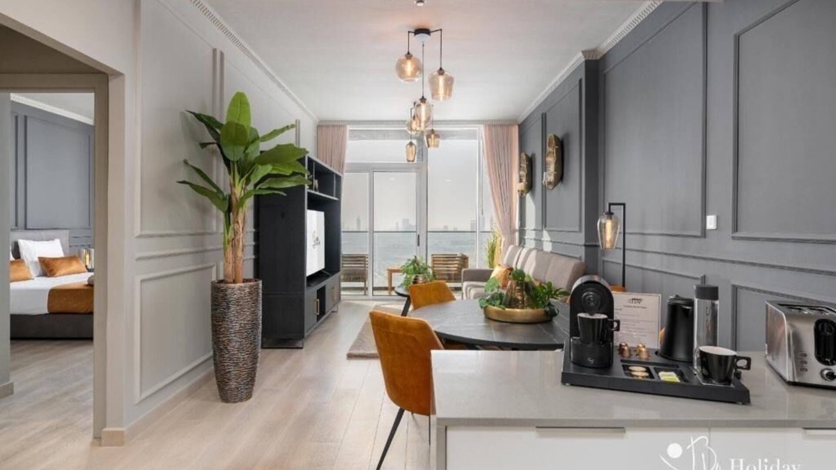 Al Quoz Apartment | Cozy 1-bedroom apartment with WiFi, fitness room in delightful Dubai