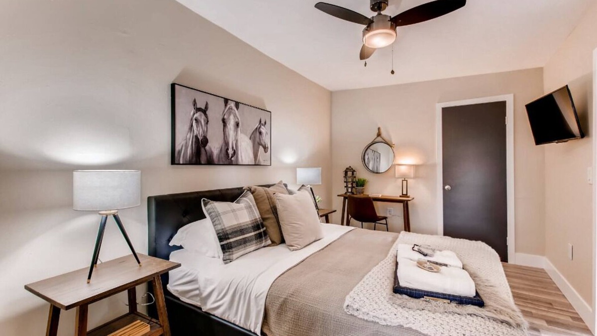 Coral Terrace Apartment | Cozy 1-bedroom apartment with WiFi, AC in adorable Miami