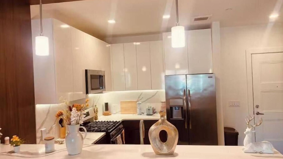 Downtown Newark Apartment | Cozy 1-bedroom apartment in the heart of Downtown, 3 minutes from Prudential
