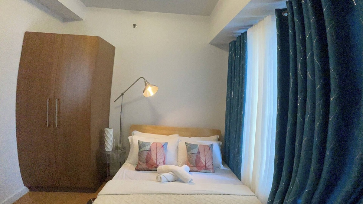 Barangay 670 Condo | Cozy 1-bedroom condo in Manila close to U.S Embassy and SLMEC