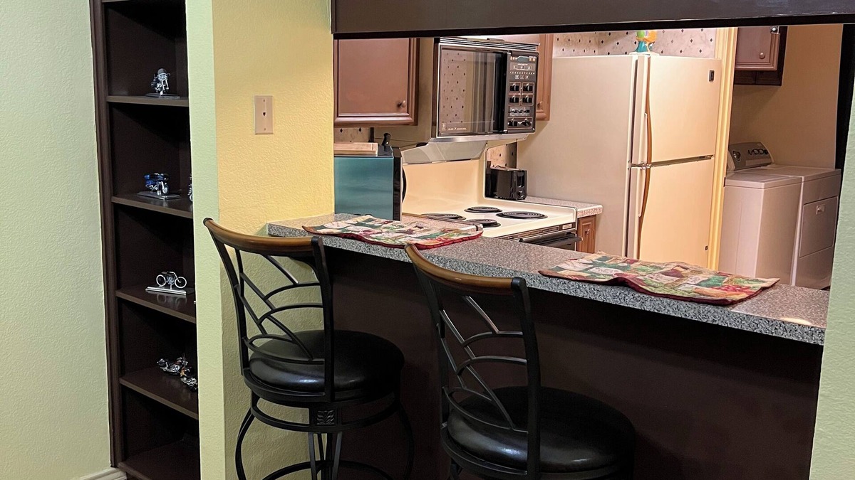 Mission Condo | Cozy 1-bedroom condo with WiFi, AC in amazing Mission