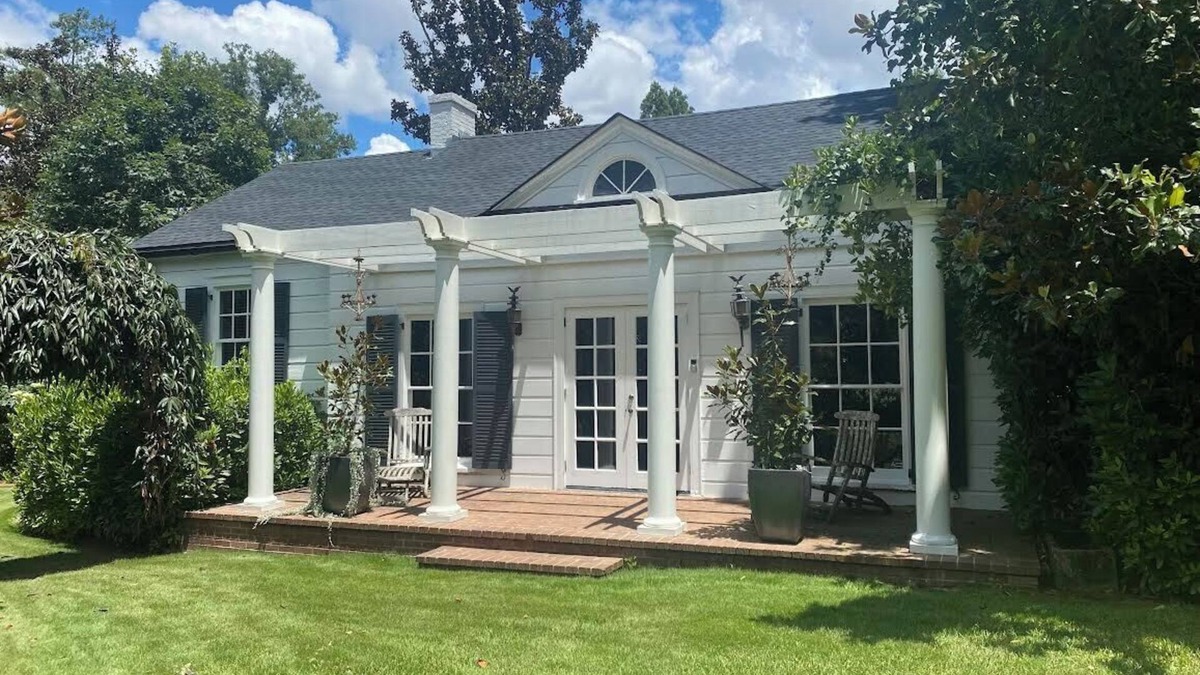 LaGrange Cottage | Cozy 1-bedroom cottage with fitness equipment and AC in charming LaGrange