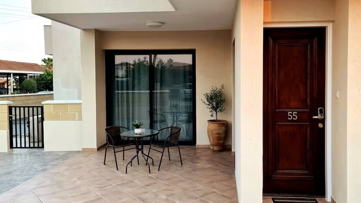 Pyla Apartment | Cozy 1-Bedroom Ground-Floor Flat ☆ Spacious Yard & Walk to Beach ☆