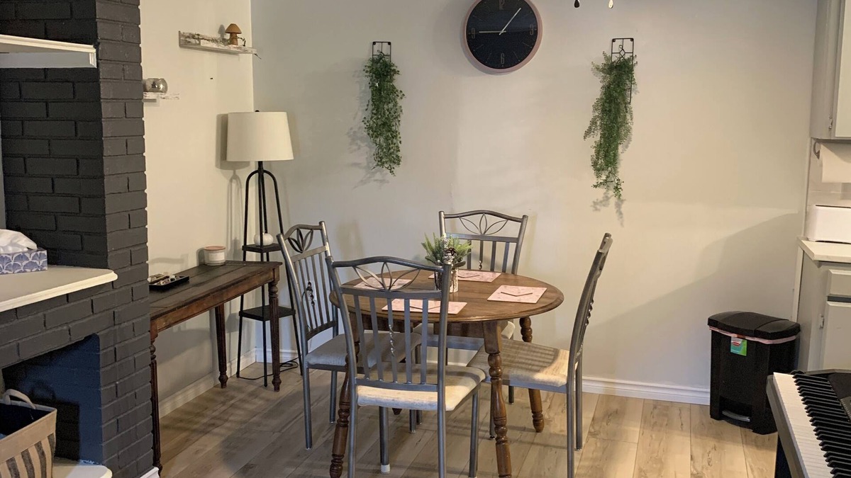 Chelmsford Apartment | Cozy 1 bedroom in the heart of Chelmsford!