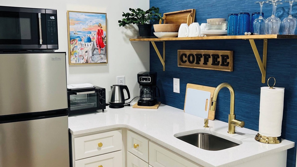 Lewes Apartment | Cozy 1-bedroom room with a view apartment in charming Lewes with WiFi, AC
