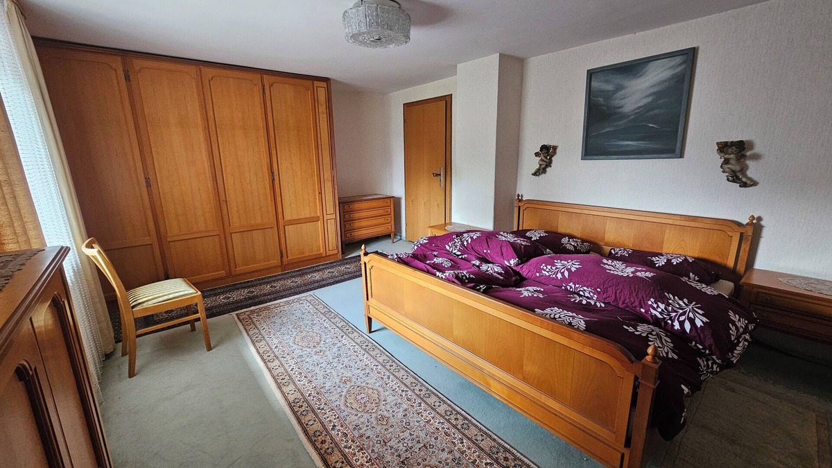 Gauting House | Cozy 1-bedroom, sharing bathroom and kitchen in marvelous Gauting with WiFi