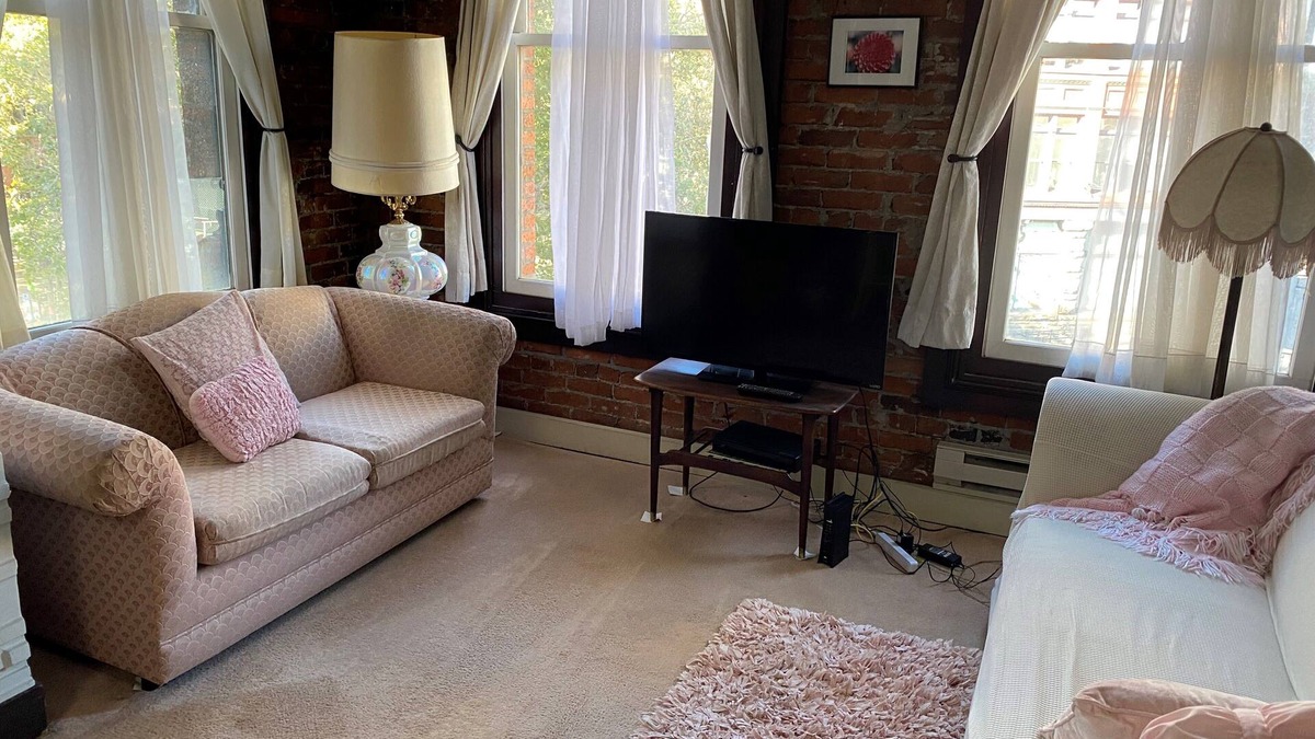 Pioneer Square Hotel | Cozy 1-bedroom suite in lovely Seattle with WiFi