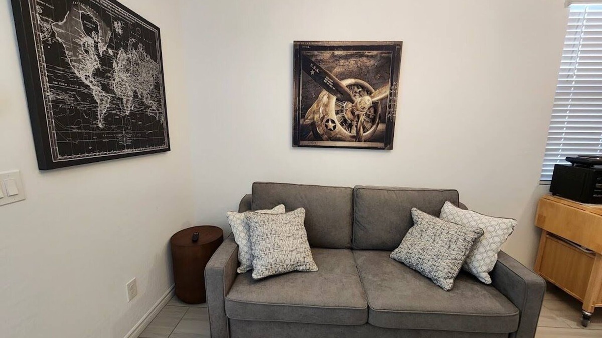 North Las Vegas Apartment | Cozy 1-Bedroom Casita Kitchenette AC, Wi-Fi & In-Unit Laundry in North Las Vegas