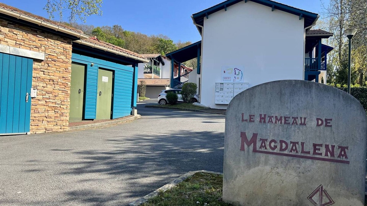 Cambo-les-Bains Apartment | Cozy 1-BR Apartment with Pool near Thermal Baths in Cambo Les Bains, Ideal for 2
