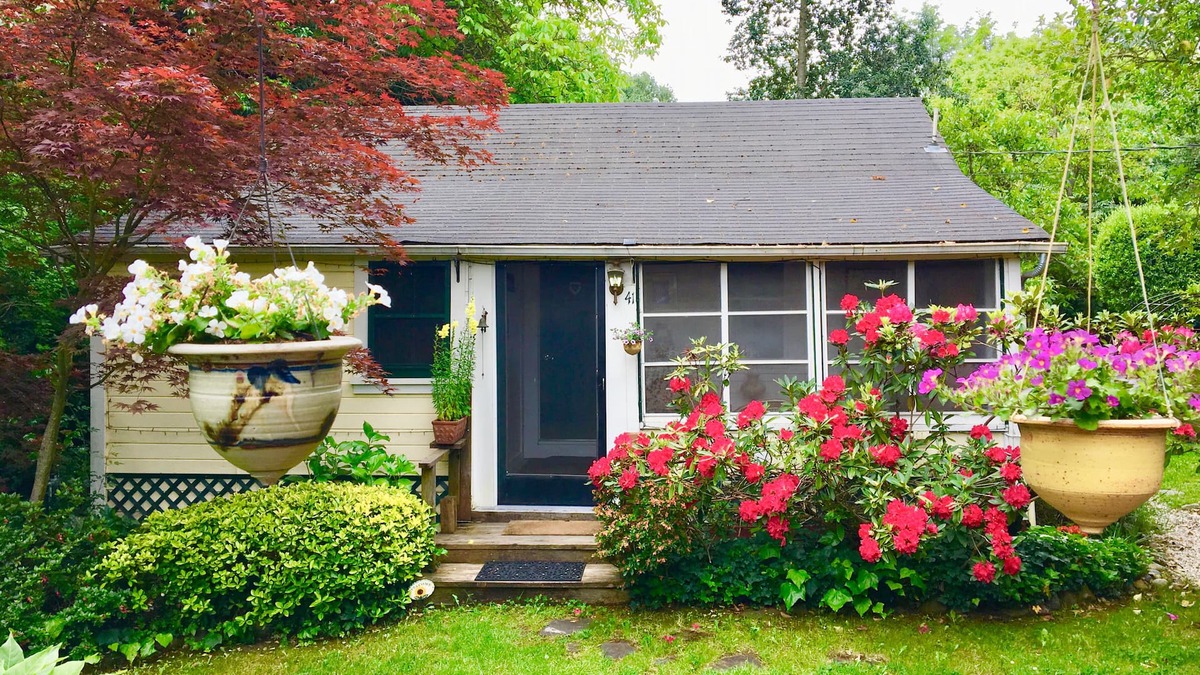 Sonoma Cottage | Cozy 1 BR Cottage 2 Block Stroll to Sonoma Plaza.