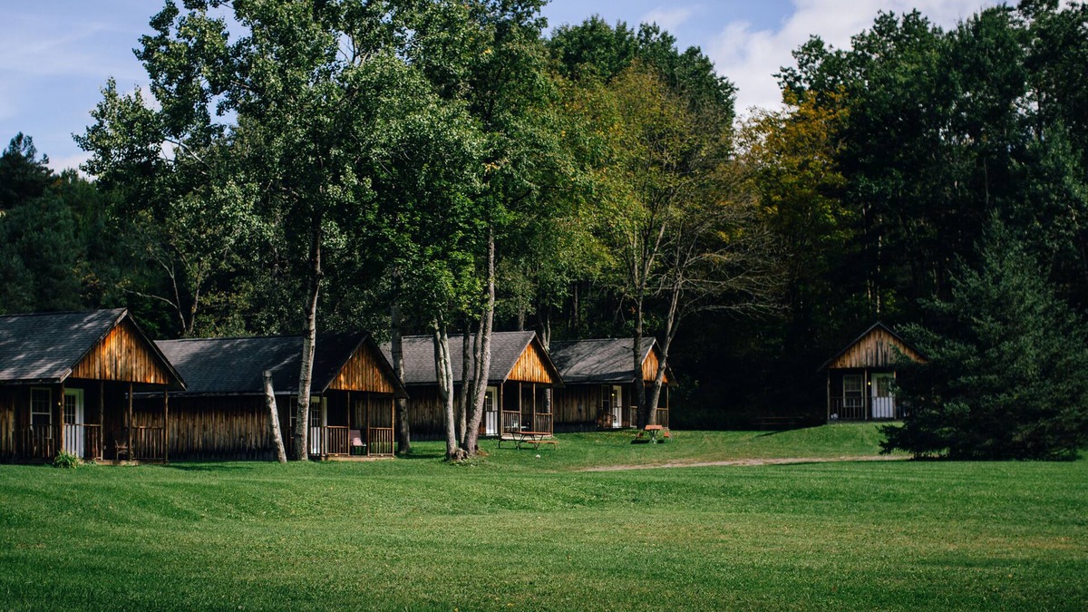 Blodgett Mills Cabin | Cozy 1 Room Log Cabin with Bathroom near Ski Resort in Upstate New York