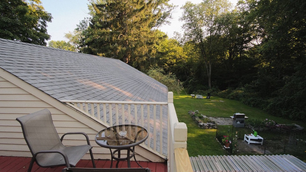 Norwichtown House | Cozy 1763 Historic Home Near Mohegan Sun & Foxwoods Casinos-Adults Only