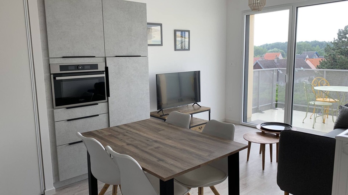 Fort-Mahon-Plage Apartment | Cozy 1BR Apartment in Central Fort-Mahon-Plage with Private Parking