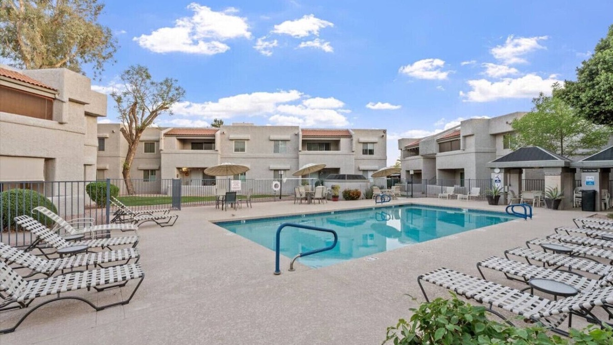 Paradise Valley Village House | Cozy 1BR Condo w/Gym, Pool & Hot Tub Access