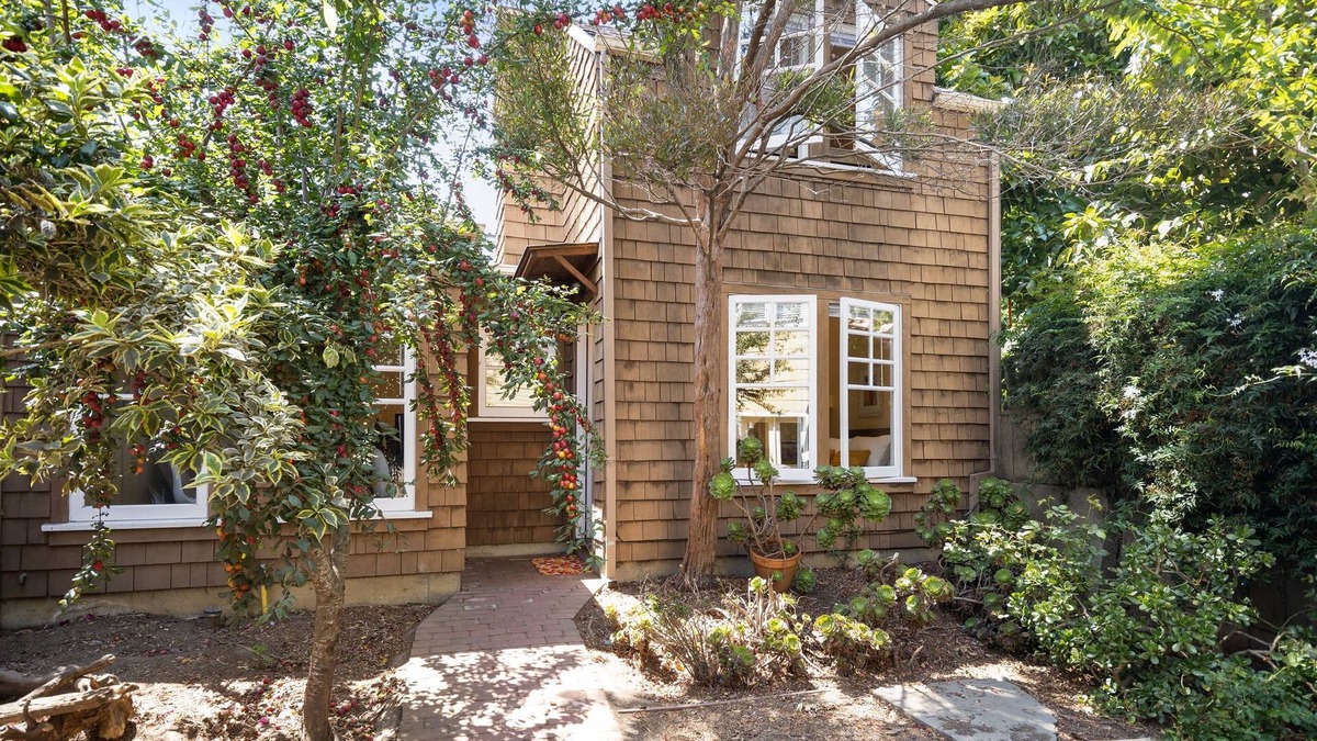 Dolores Heights Cottage | Cozy 1br Cottage: Quiet, Stocked, Pet-Friendly