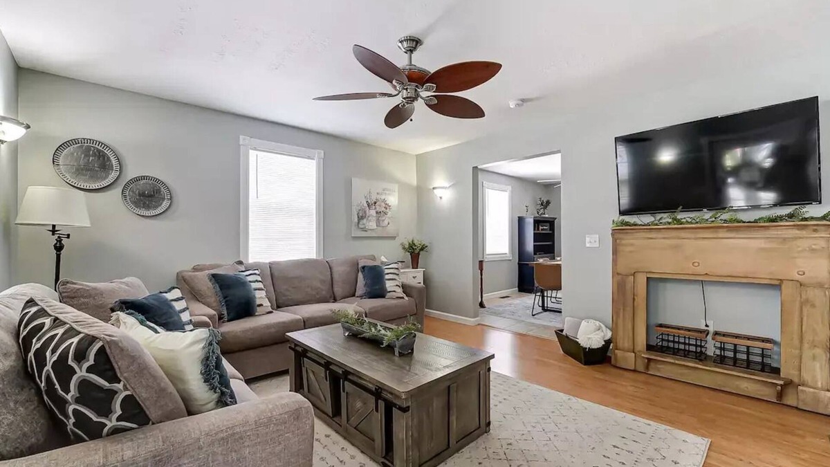 Tipp City House | Cozy 2/1 in Historic Tipp City