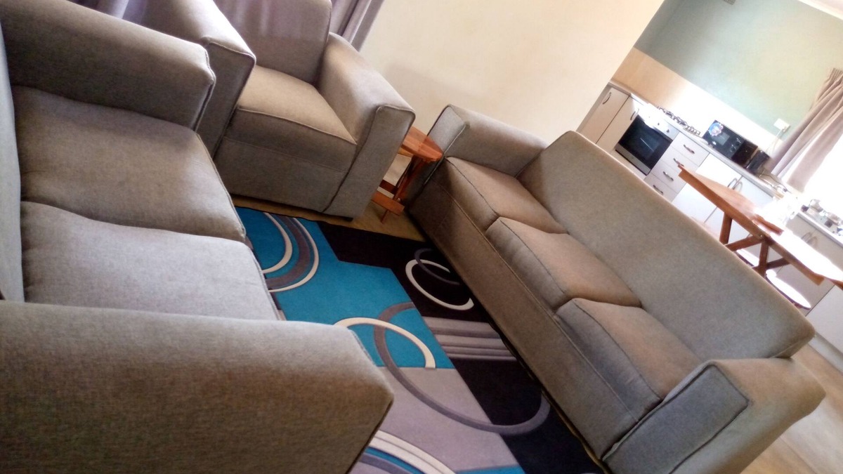 Bulawayo Apartment | cozy 2 bed 2 bath apartment