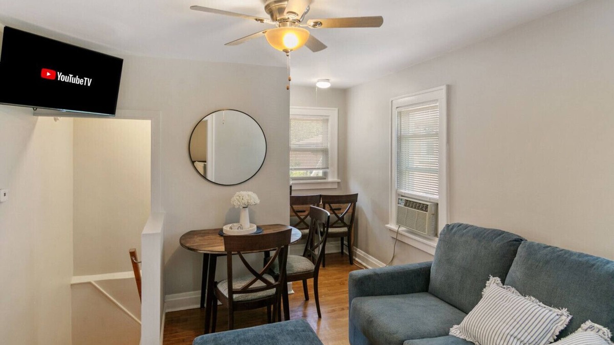 Highwood Apartment | Cozy 2 bed Apt- 2 train stops to the Naval Base!